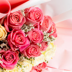 Devine Peach and W hite rose arrangment